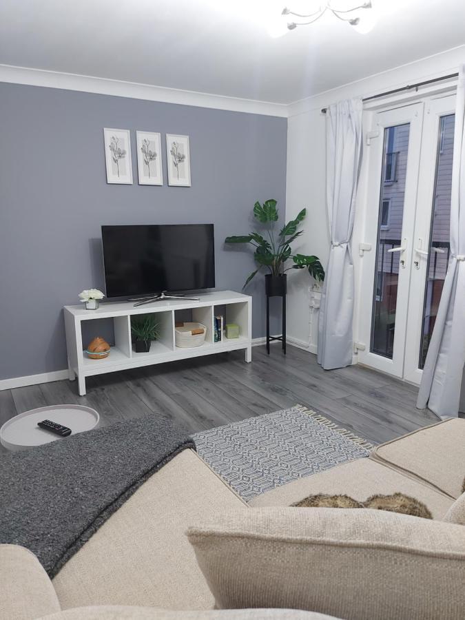Lovely 1-Bedroom Condo With Parking On Premises Minworth Extérieur photo