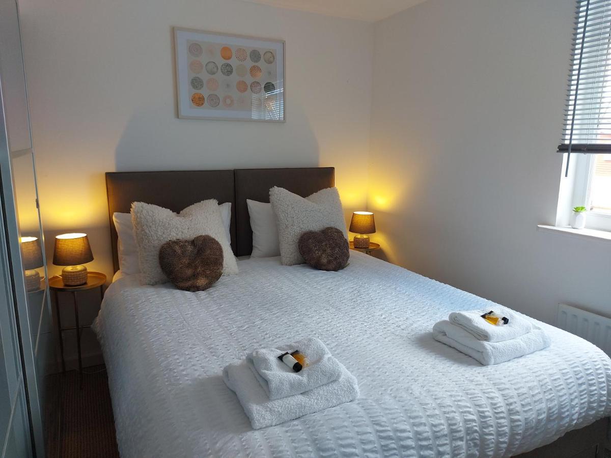 Lovely 1-Bedroom Condo With Parking On Premises Minworth Extérieur photo